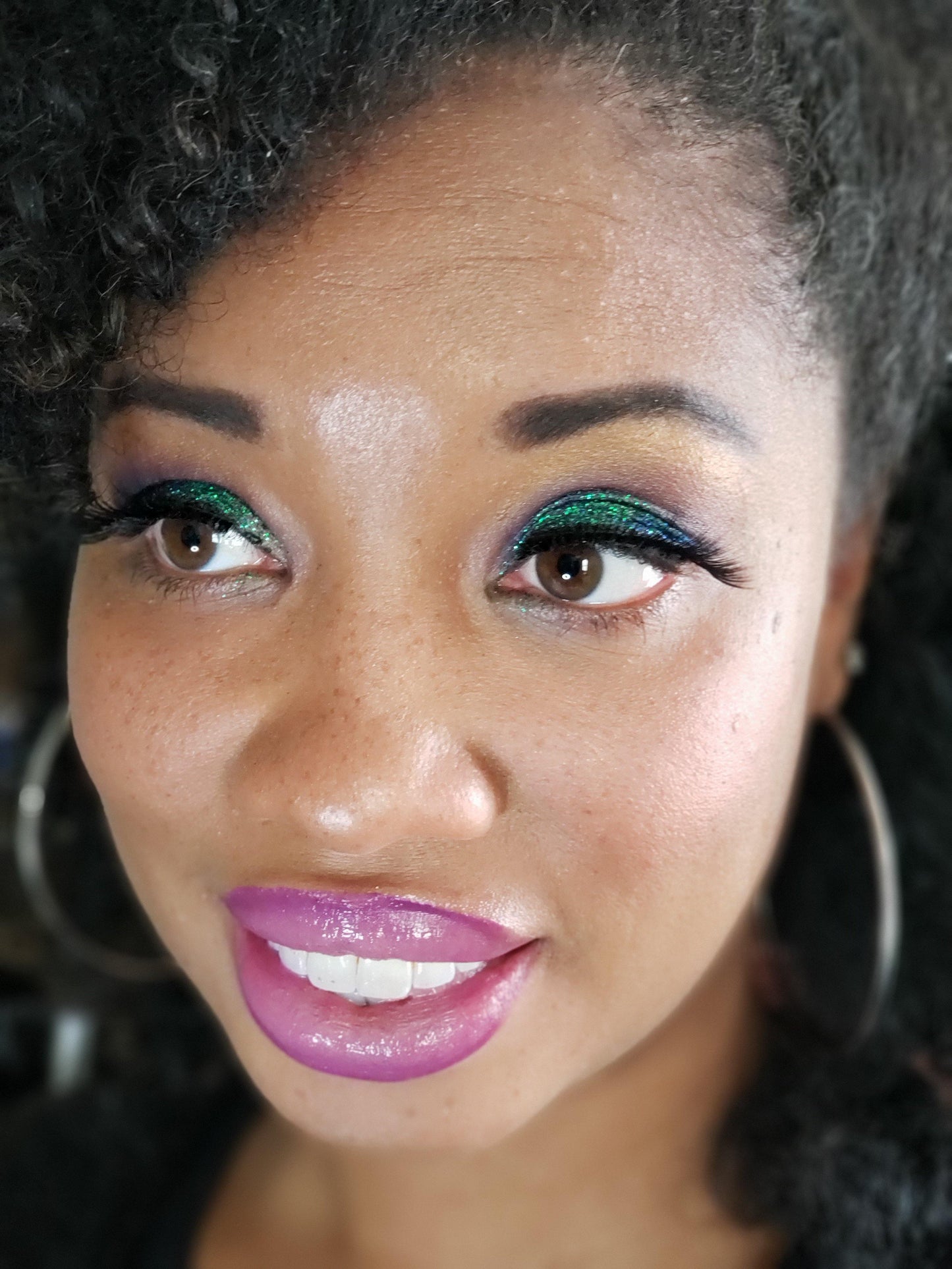 Holographic Chameleon Glitter Eyeshadow - She's A Beat Beauty