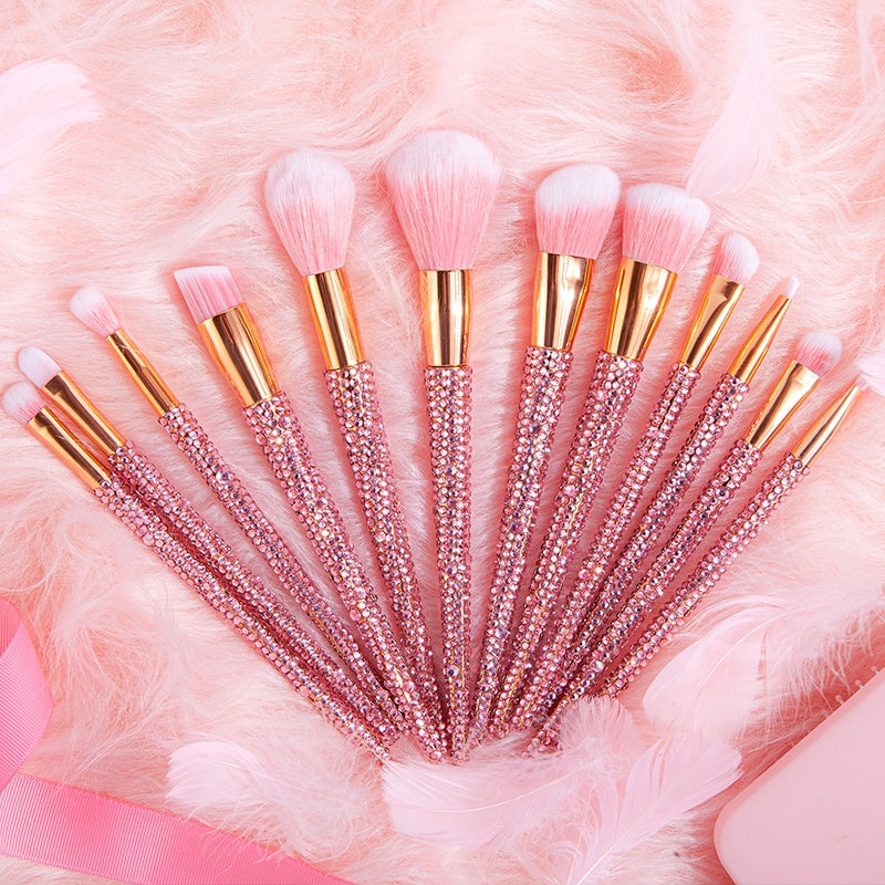 How to Use Your Blinged Makeup Brushes?