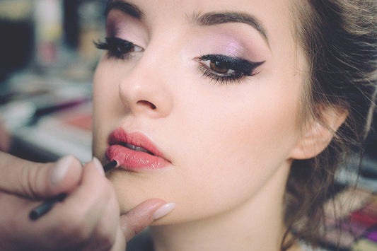 How to Apply Eyeliner - She's A Beat Beauty