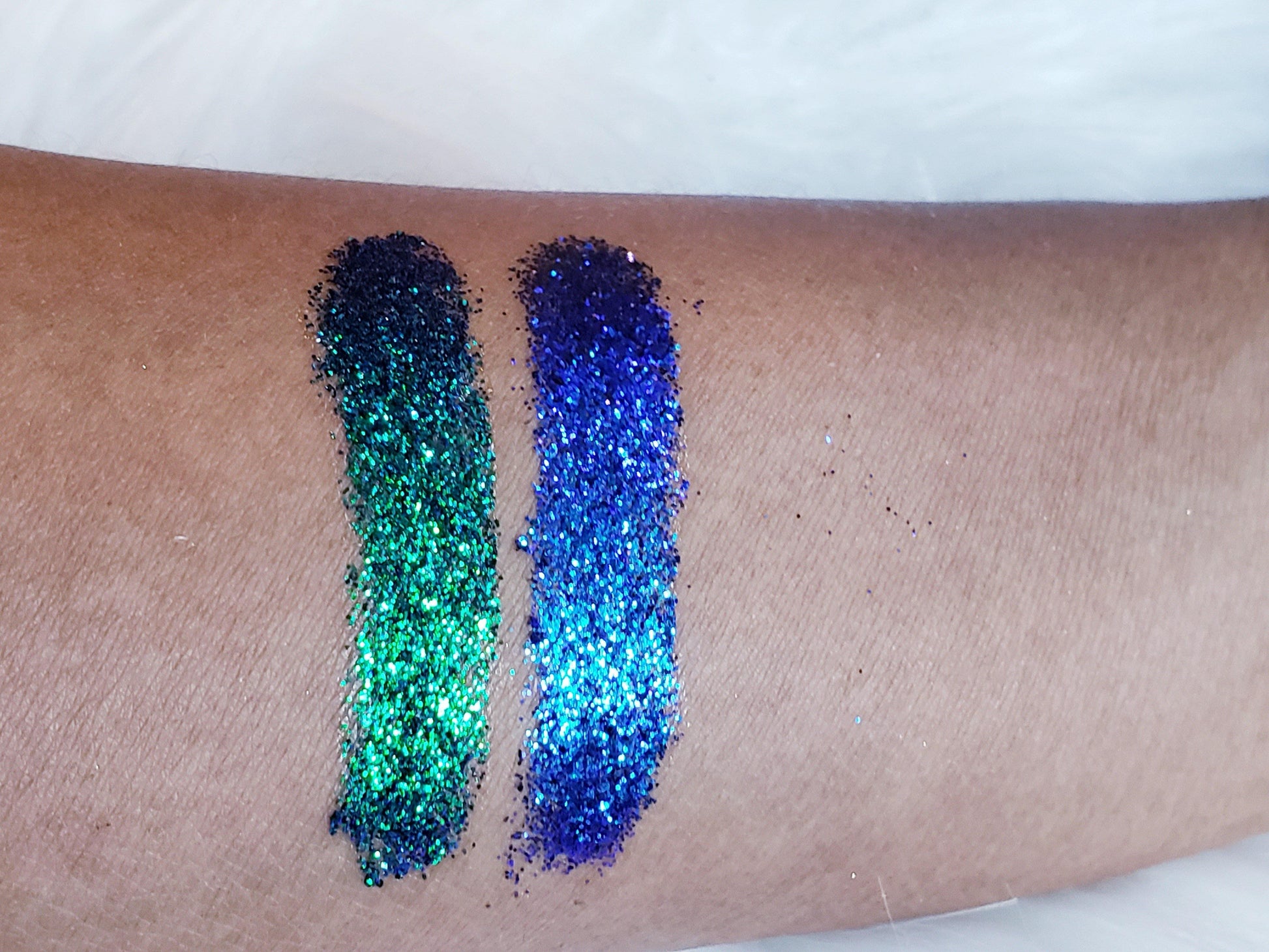 Holographic Chameleon Glitter Eyeshadow - She's A Beat Beauty