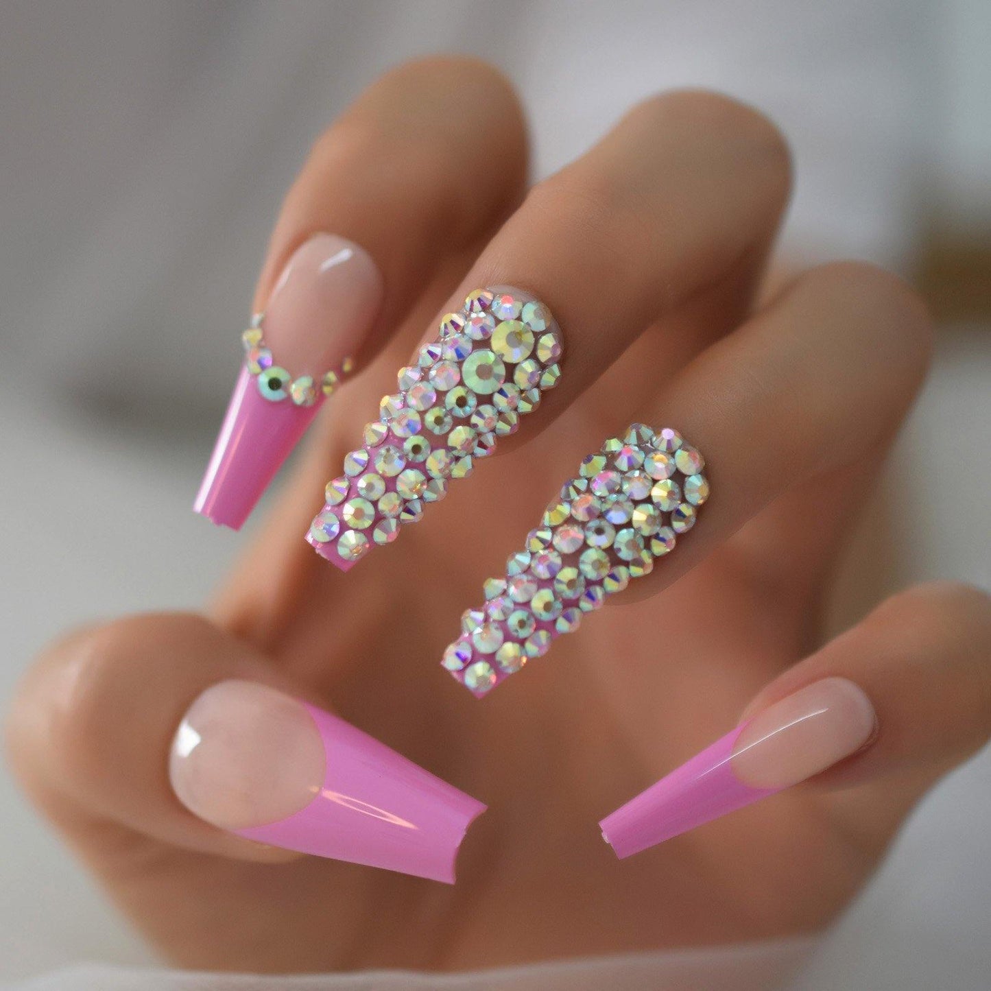 pink nail designs with rhinestones