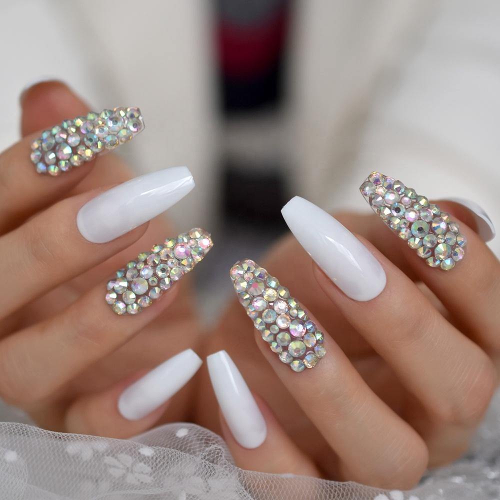 2025 3D Crystal Coffin Nails